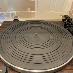 Micro Seiki Turntable